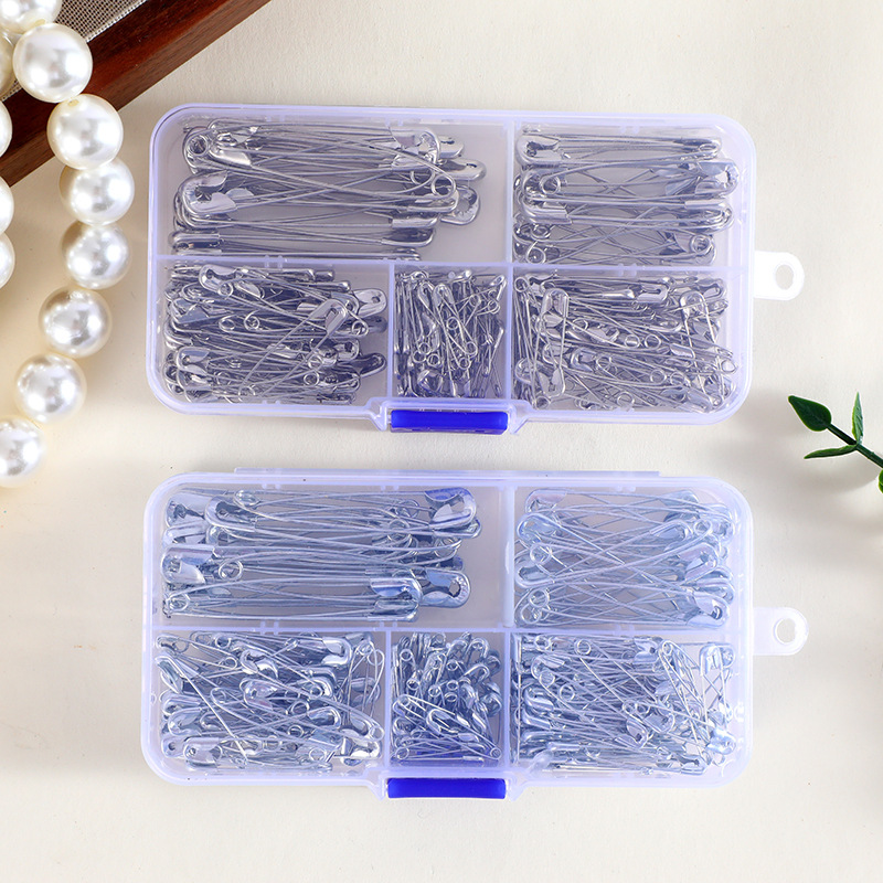 Silver Safety Pins Kit With St - Craft Embellishment Storage のレビューと価格