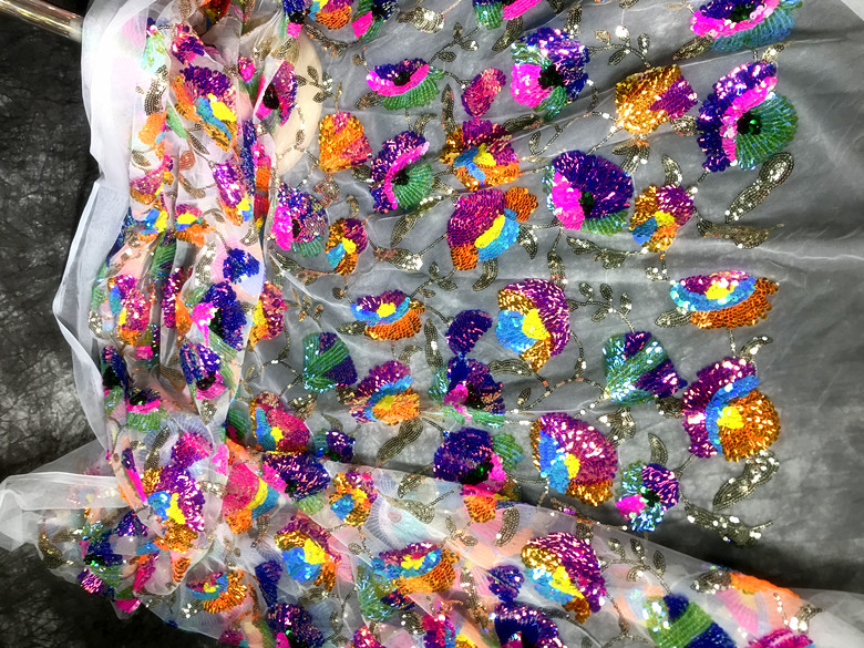 Colorful Crystal Sequins Flowe - Crystal Mesh Fabric のレビューと価格