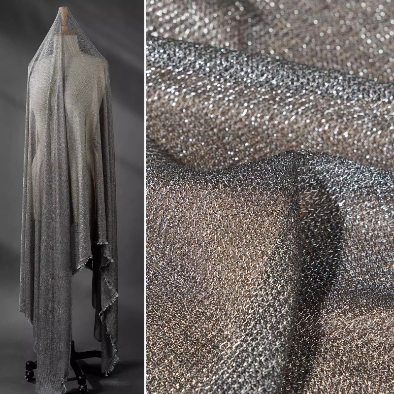 Light Gray Metallic Thread Fab - Crystal Mesh Fabric のレビューと価格