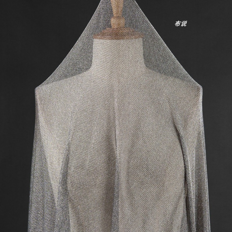 Light Gray Metallic Thread Fab - Crystal Mesh Fabric のレビューと価格