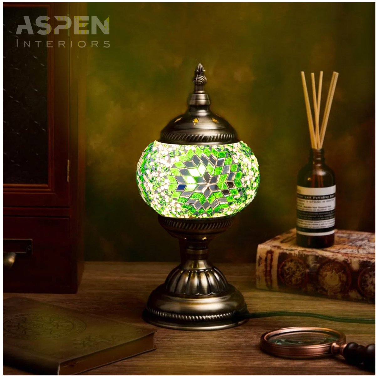 DIY Colored Glass Mosaic Table - Craft Embellishments のレビューと価格