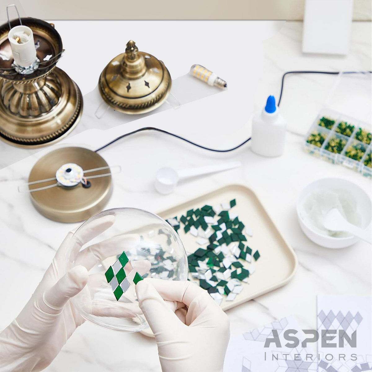 DIY Colored Glass Mosaic Table - Craft Embellishments のレビューと価格